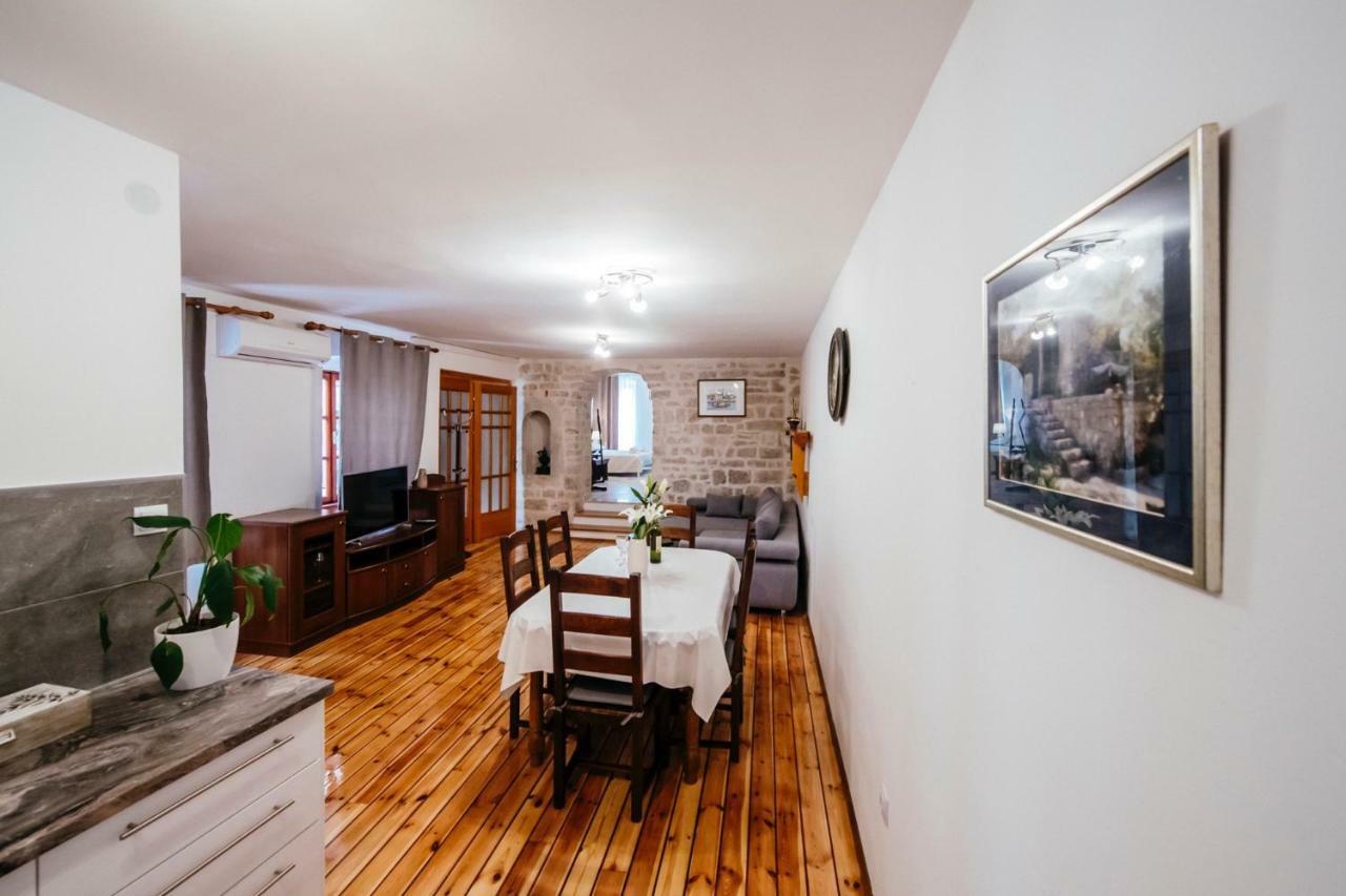 Heart Of Town Apartment Zadar Exterior photo