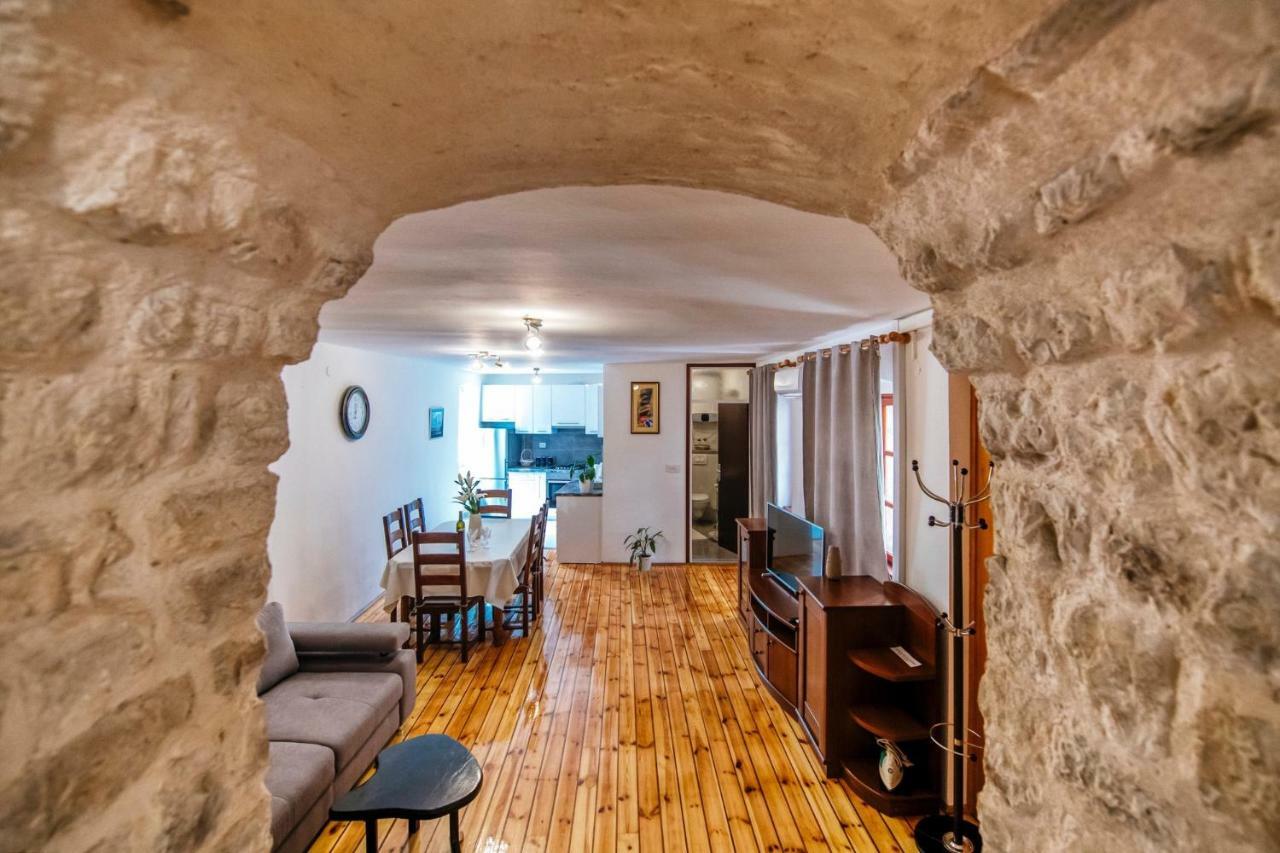 Heart Of Town Apartment Zadar Exterior photo